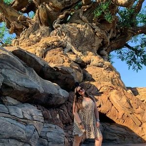 Meet your Posher, Evelyn